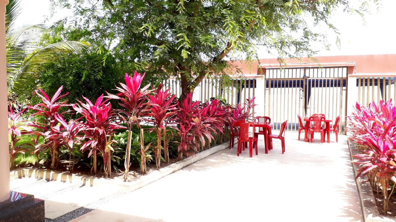 Hotel Soberao エスメラルダス エクステリア 写真