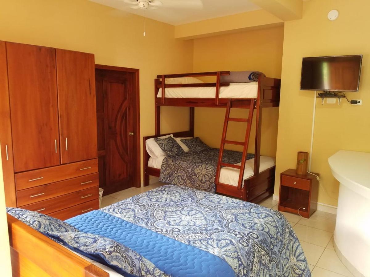 Hotel Soberao エスメラルダス エクステリア 写真